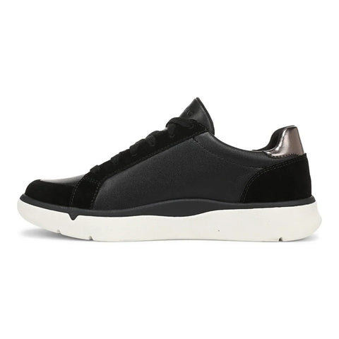 City Walk AXS Sneaker