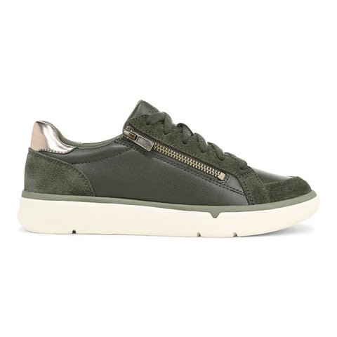 City Walk AXS Sneaker