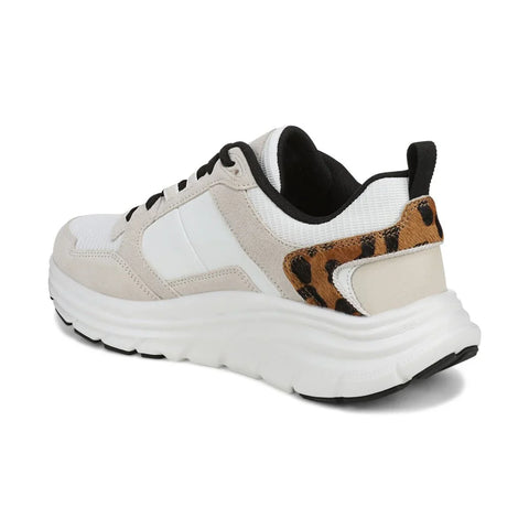 Walk Max Skyline Sneaker
